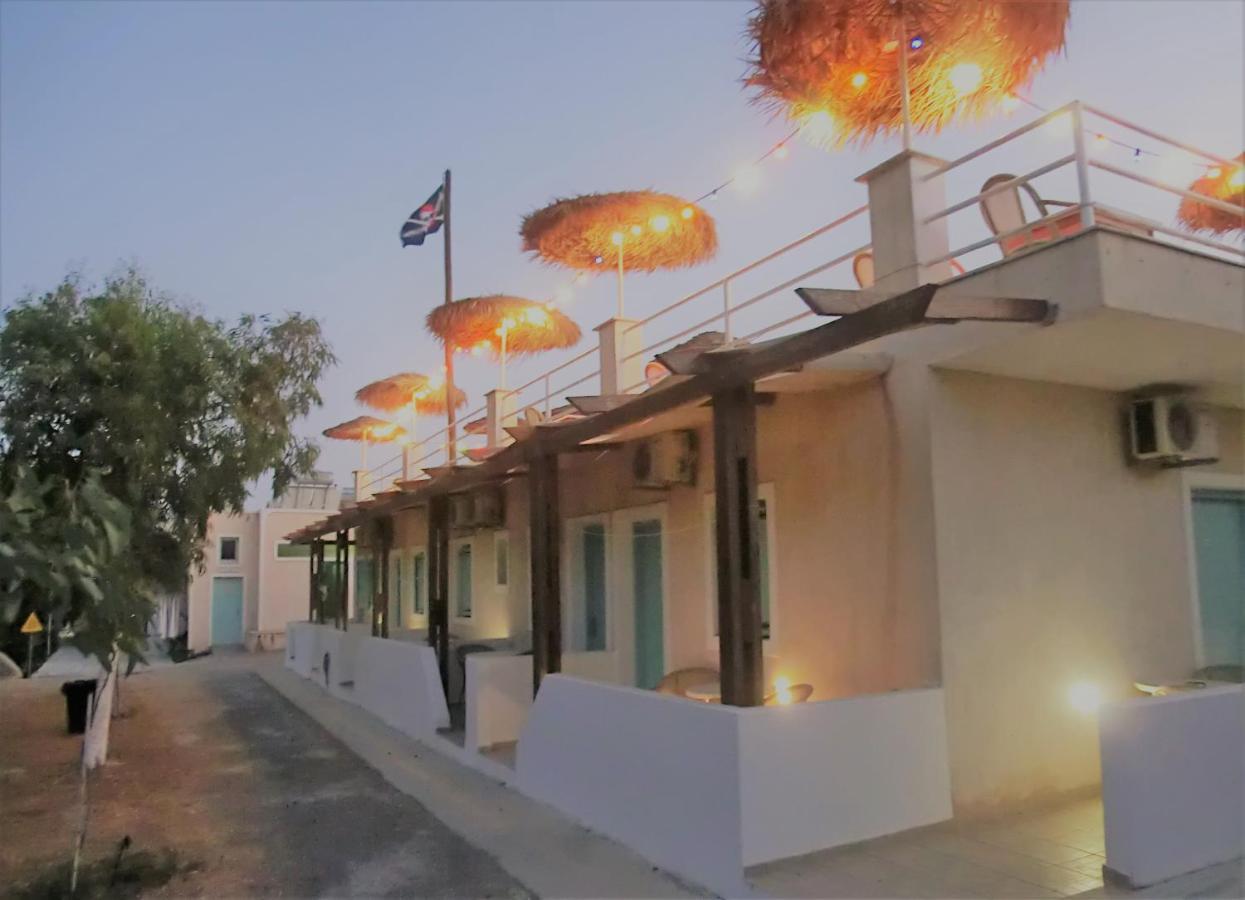 Santorini Camping & Hostel Firá Buitenkant foto