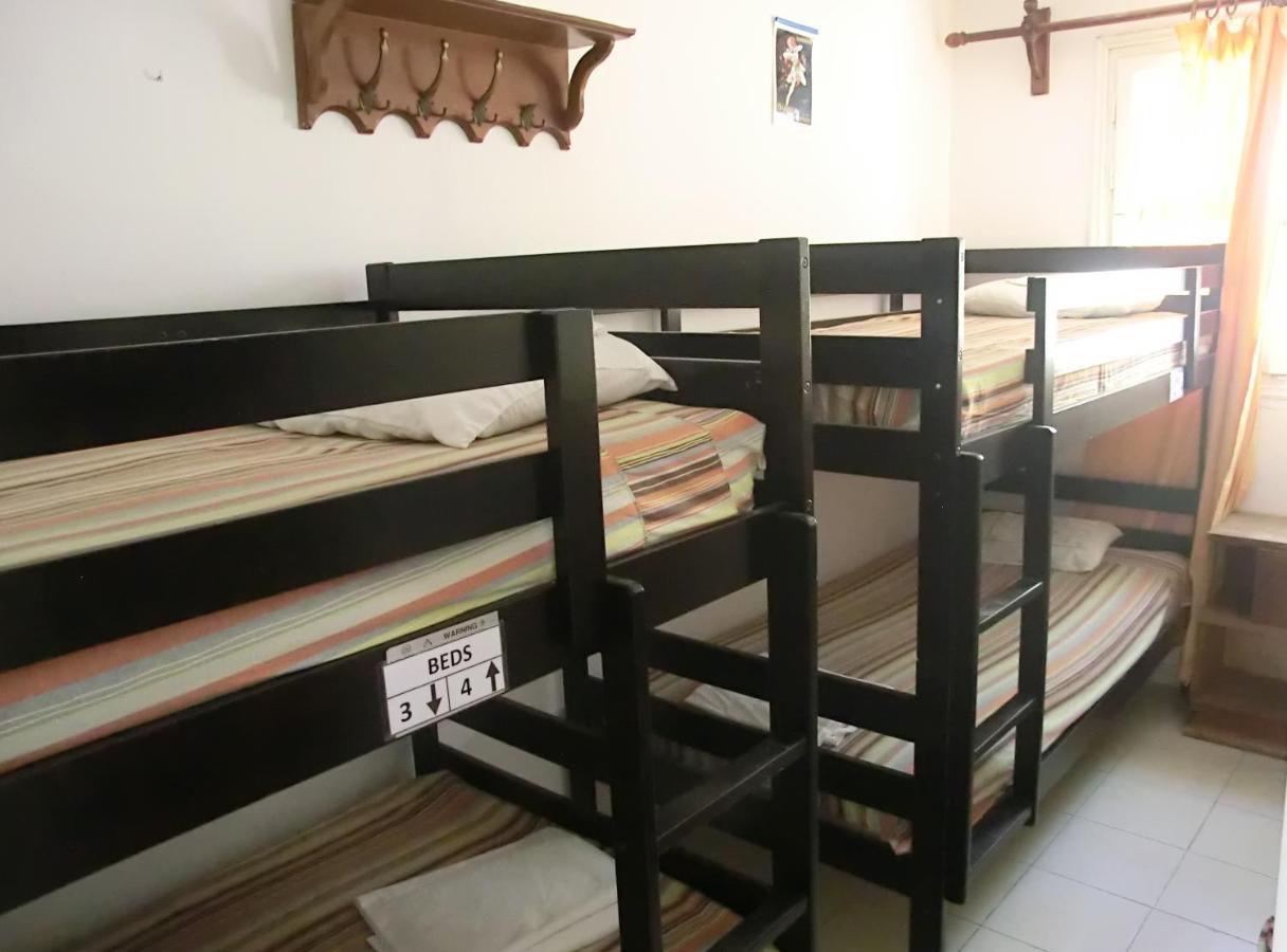 Santorini Camping & Hostel Firá Buitenkant foto