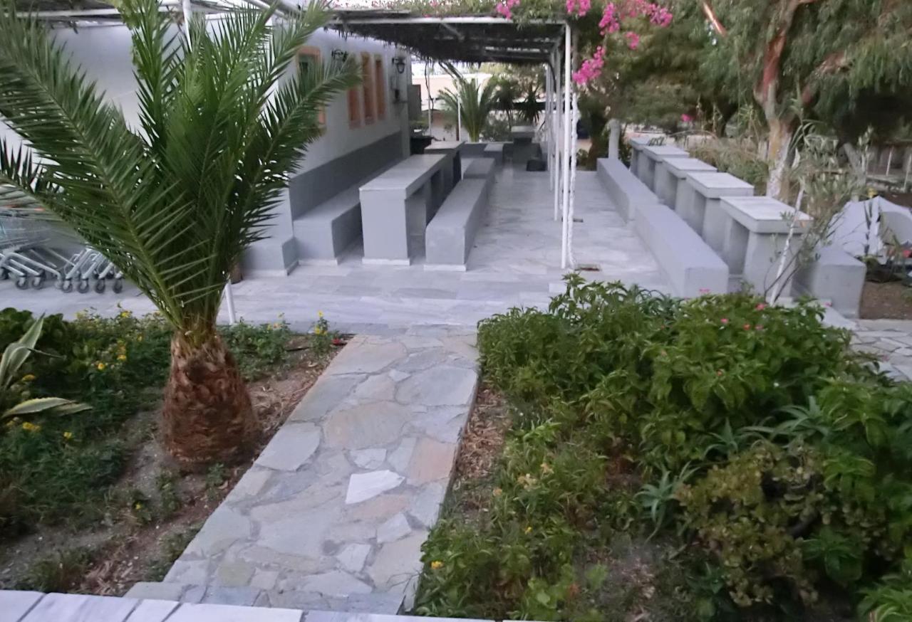 Santorini Camping & Hostel Firá Buitenkant foto