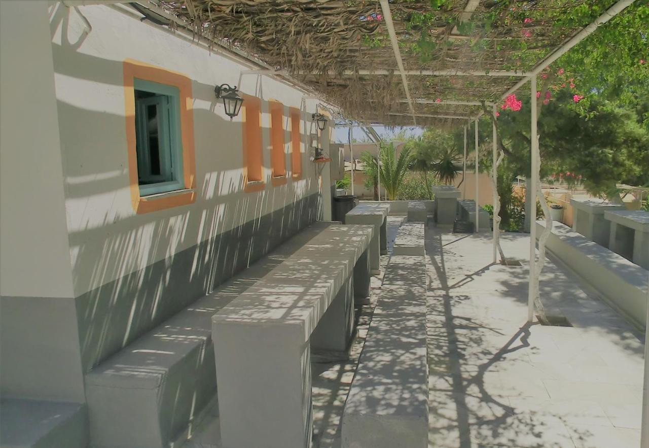 Santorini Camping & Hostel Firá Buitenkant foto