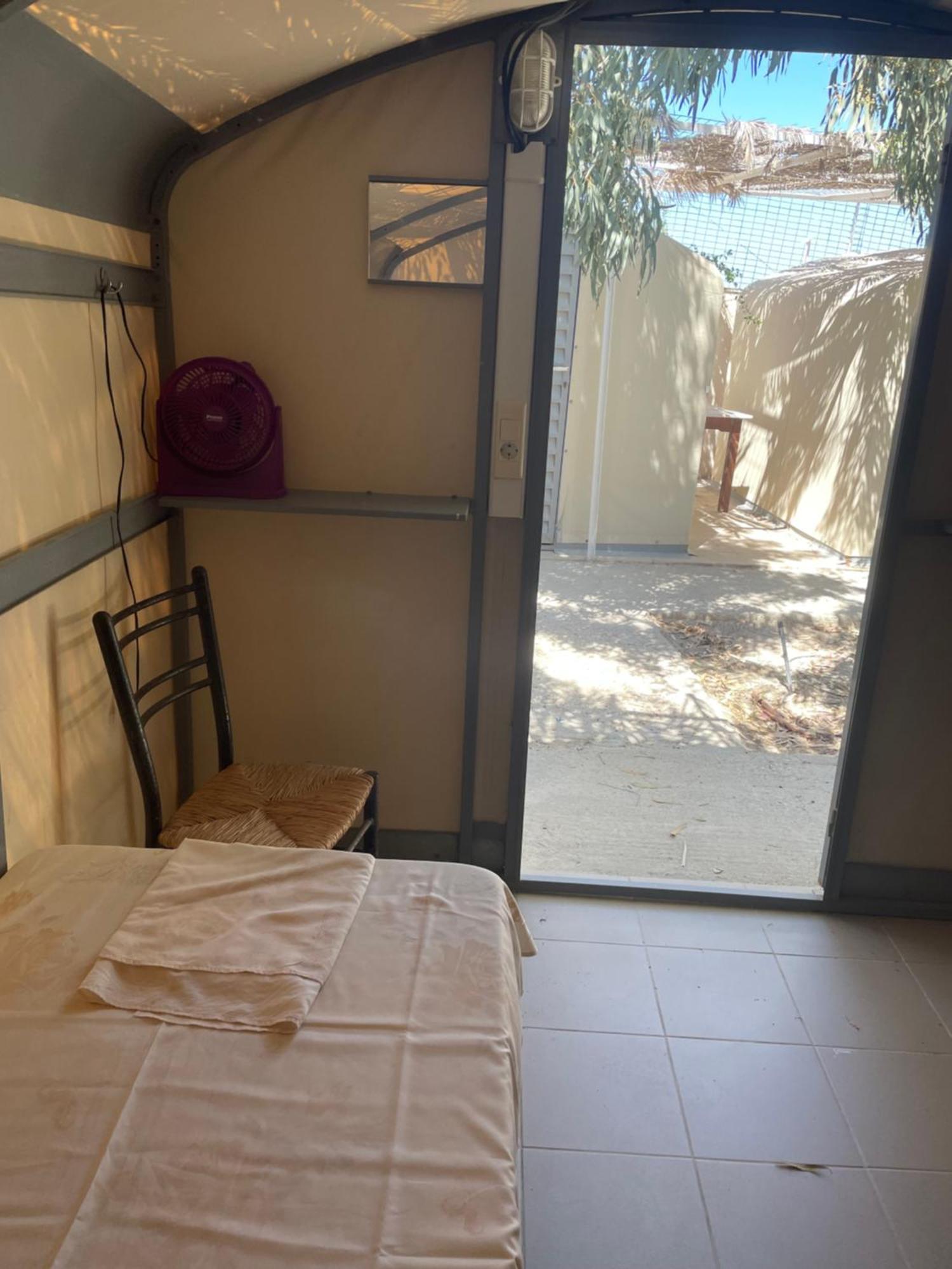 Santorini Camping & Hostel Firá Buitenkant foto