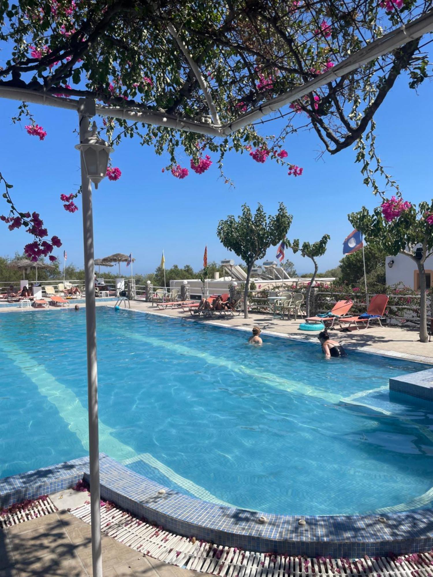 Santorini Camping & Hostel Firá Buitenkant foto