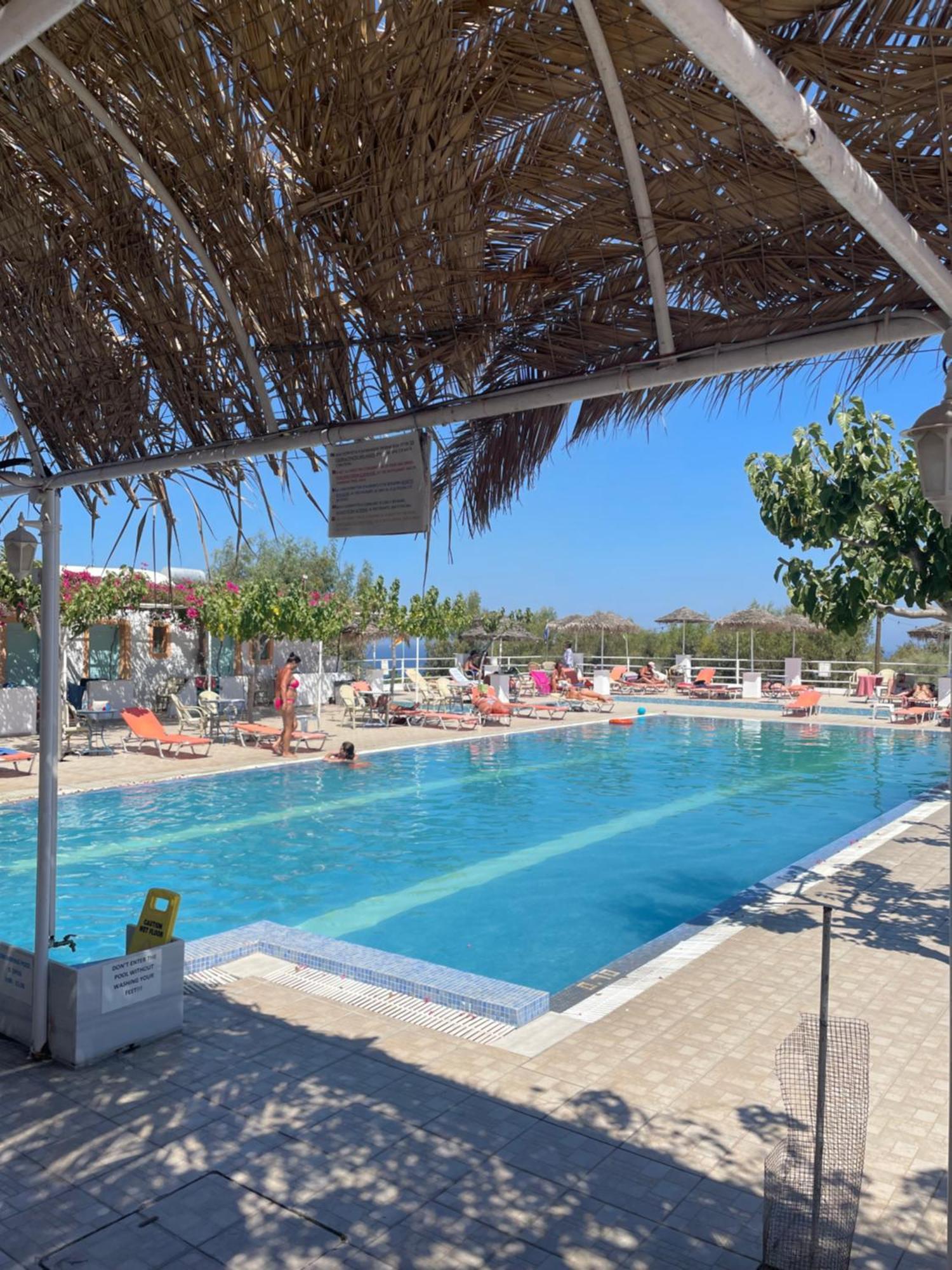 Santorini Camping & Hostel Firá Buitenkant foto