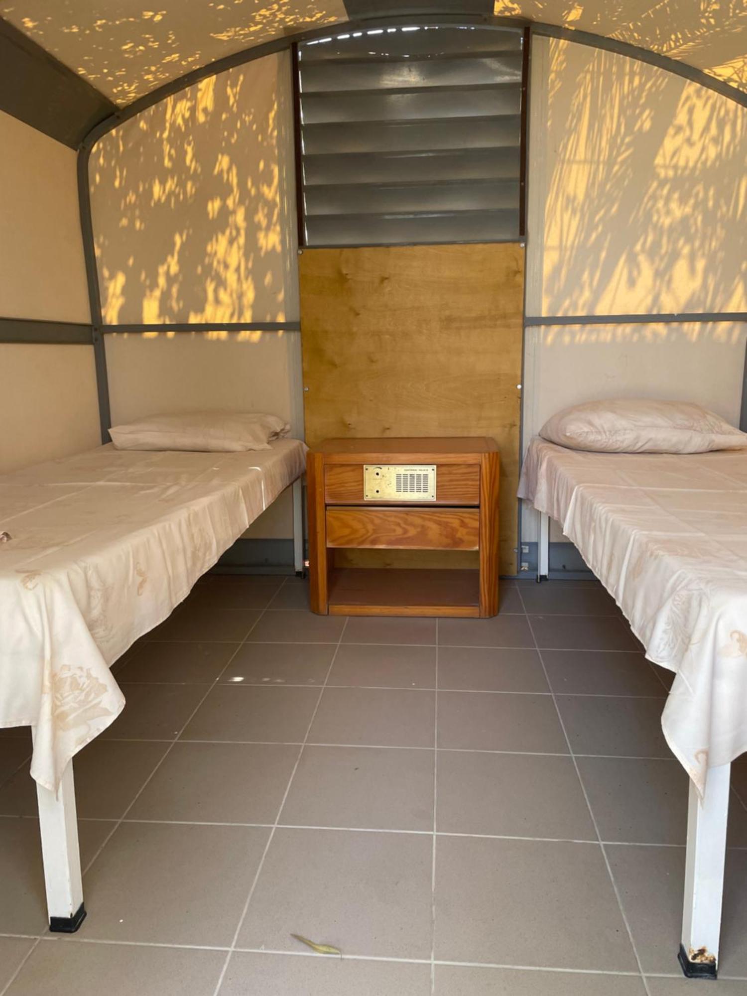 Santorini Camping & Hostel Firá Buitenkant foto