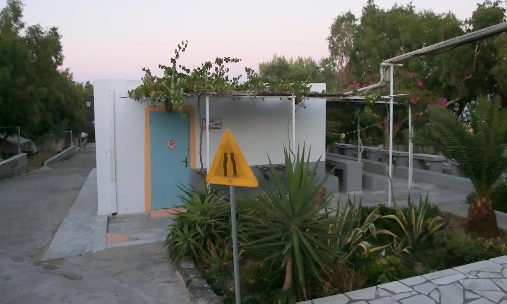 Santorini Camping & Hostel Firá Buitenkant foto